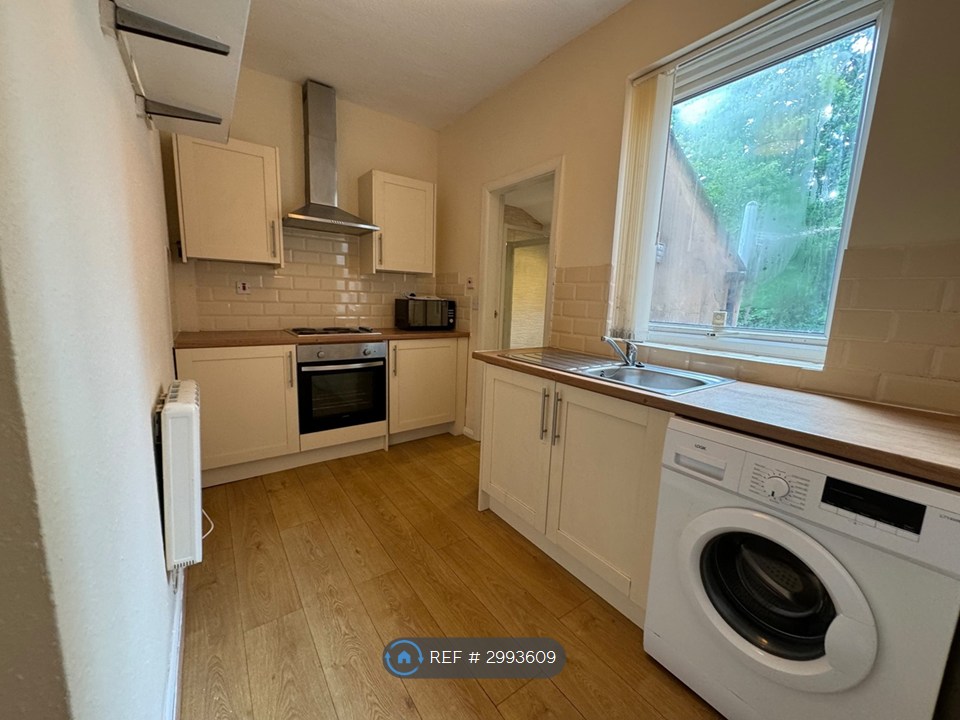 Apartment 1,  127A Balby Road, Doncaster photo 5