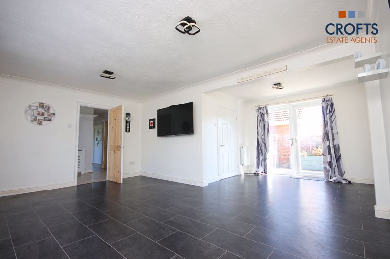 12, Weston Grove, Immingham photo 3