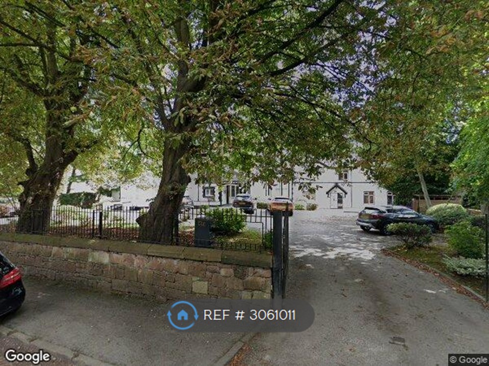 Flat, Lyndhurst Road Mossley Hill, Liverpool photo 2