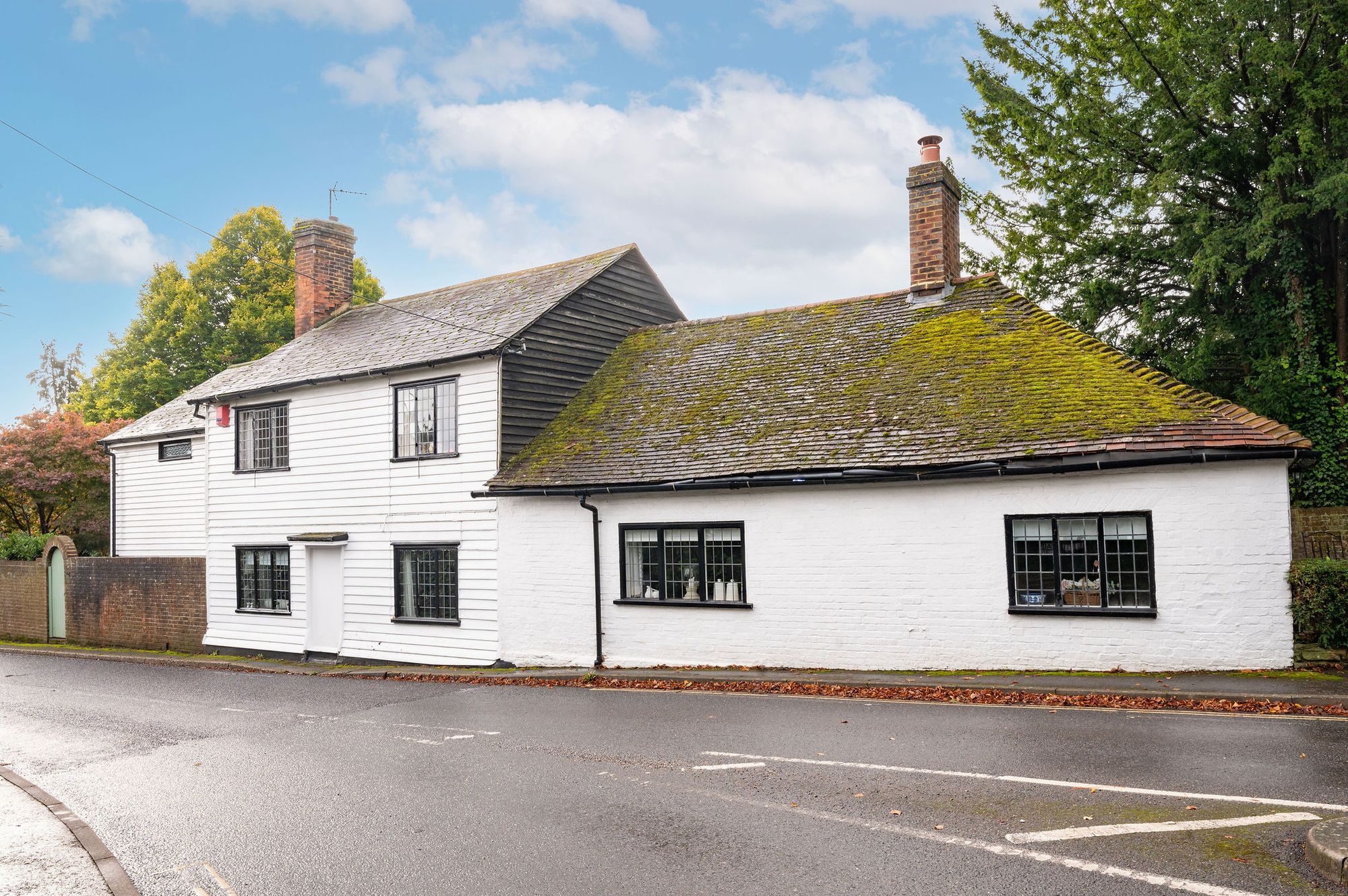 4 bedroom detached house for sale 0