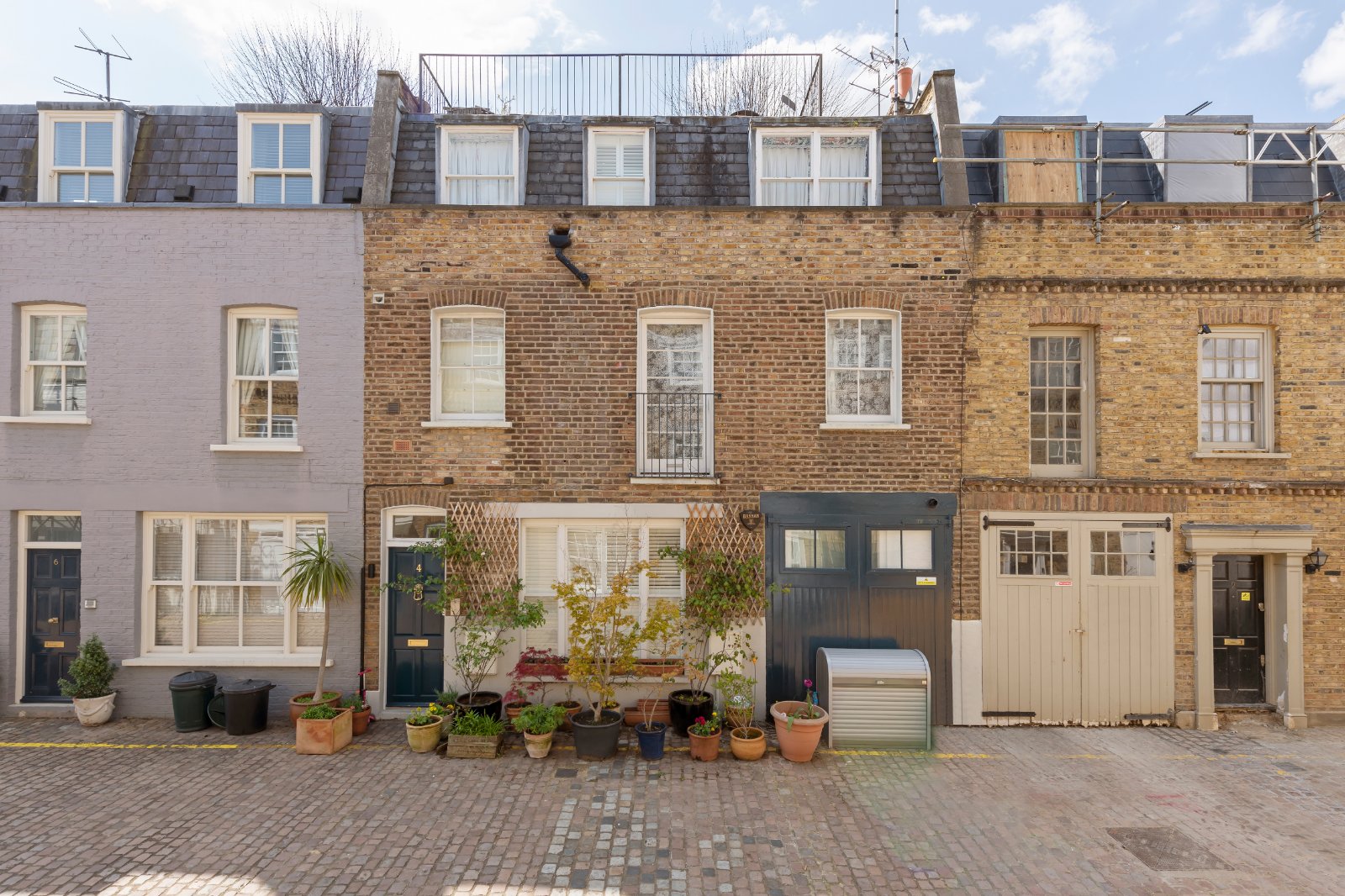 4 bedroom terraced house for sale in London