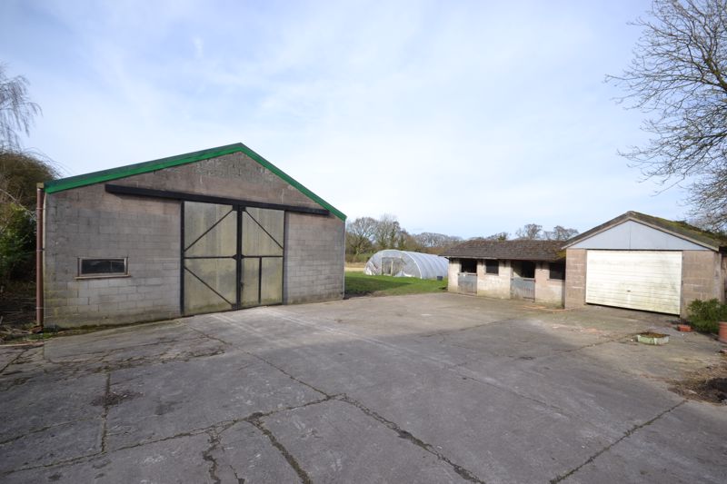 12 bedroom country house for sale