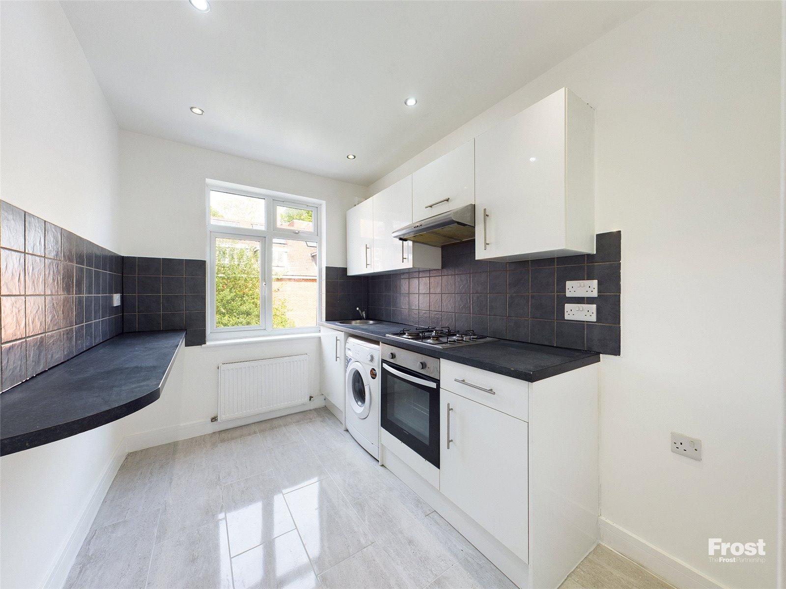 18A, Church Road, Surrey photo 2