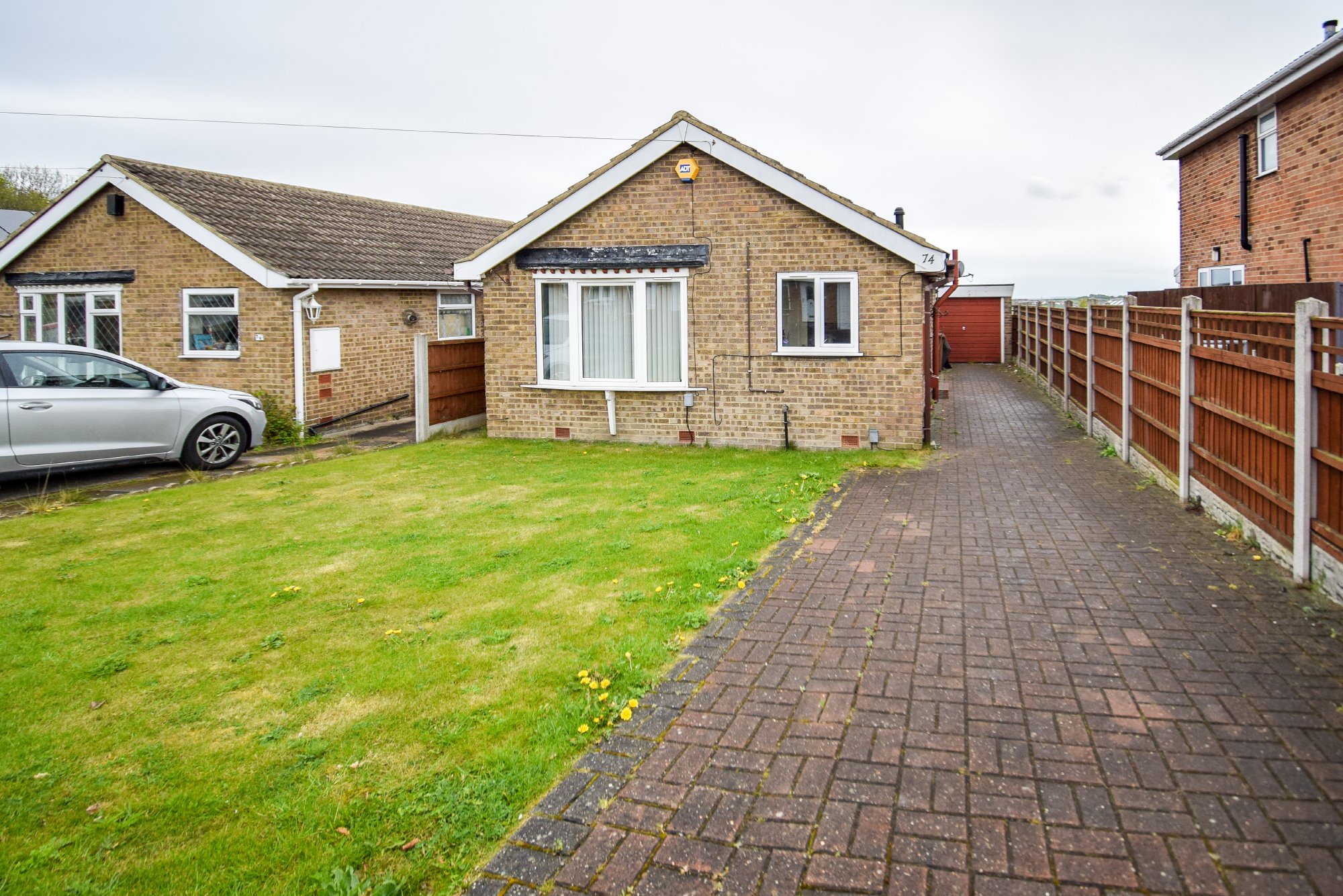 Free property report 74 Branstone Grove, Ossett, WF5 9SU Chimnie