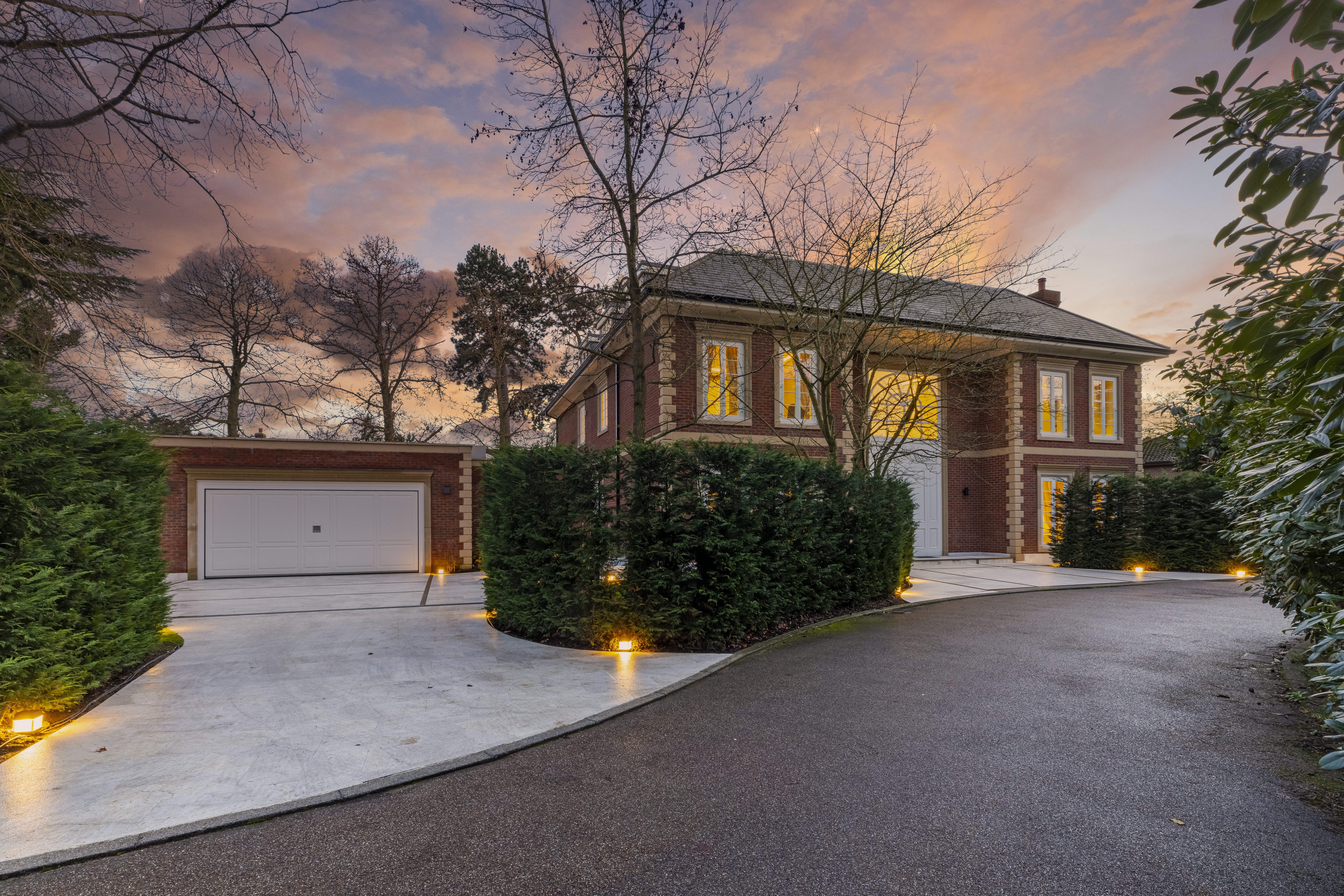 8 bedroom property for sale 0
