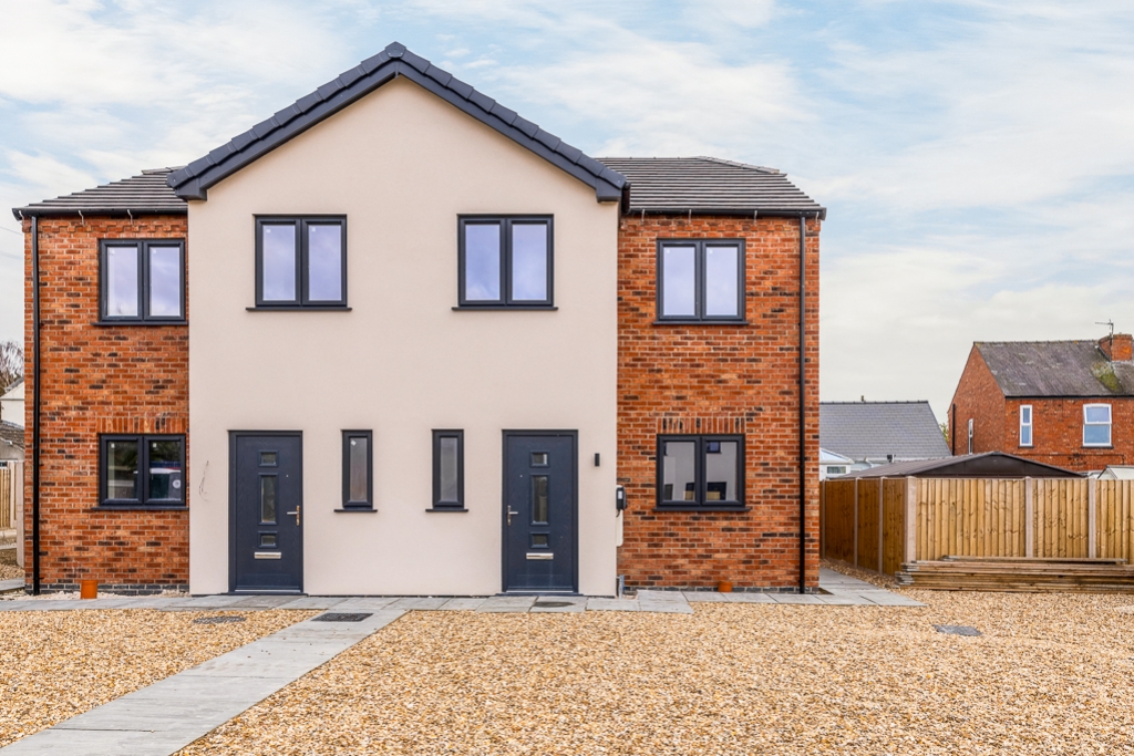 3-bed house on Plot 1, Rear of Station Road, Lincoln, £219,500