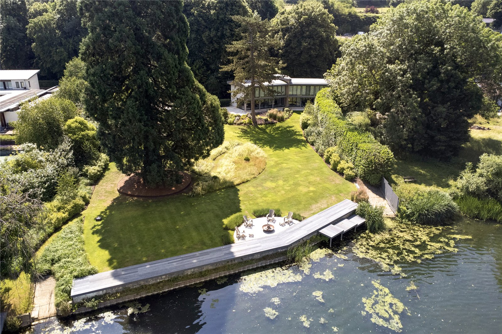 5 bedroom detached house for sale 0