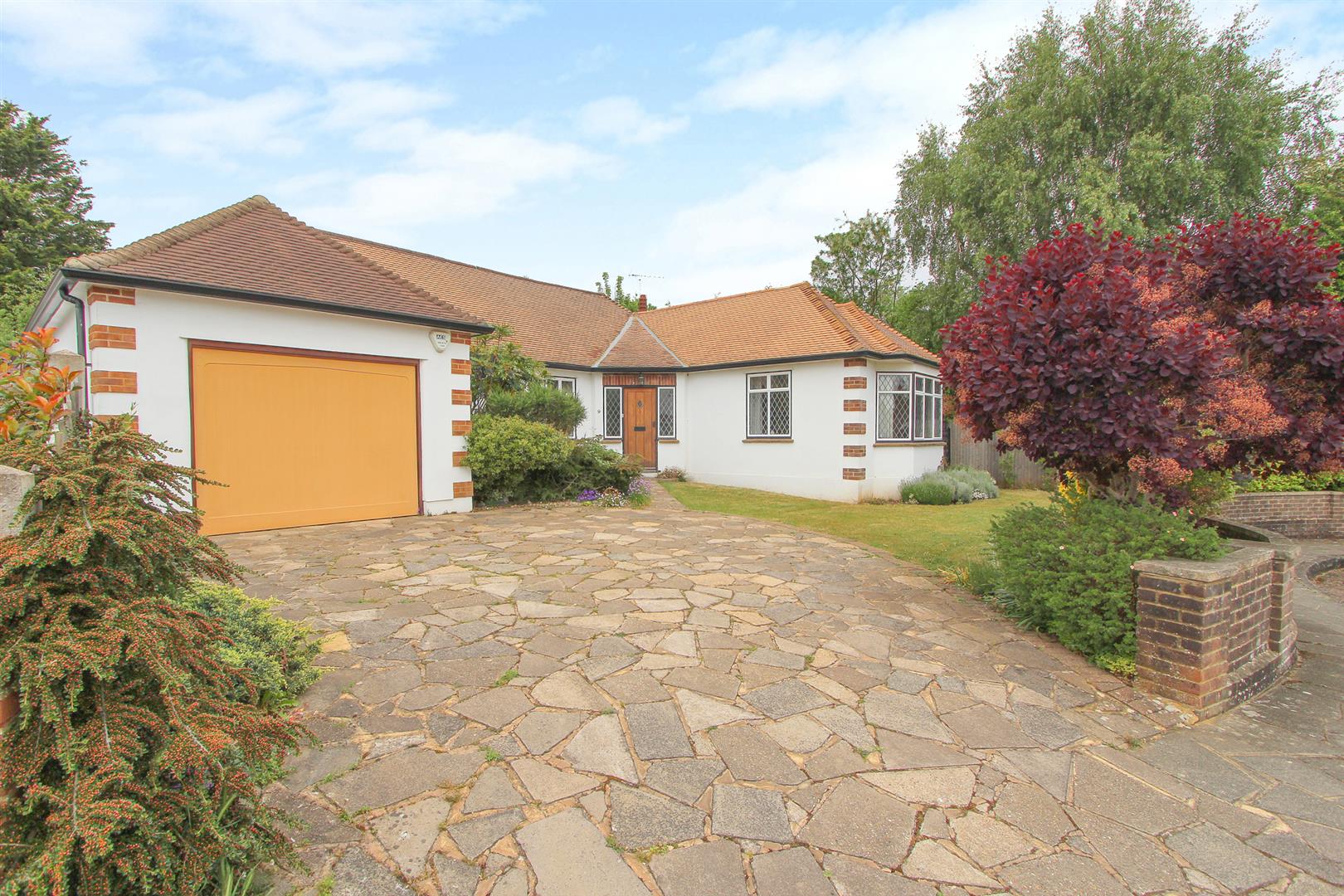 4 bedroom detached bungalow for sale 0