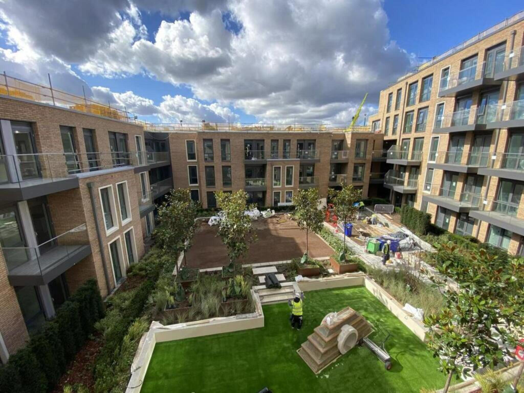 2 bedroom flat for sale 0