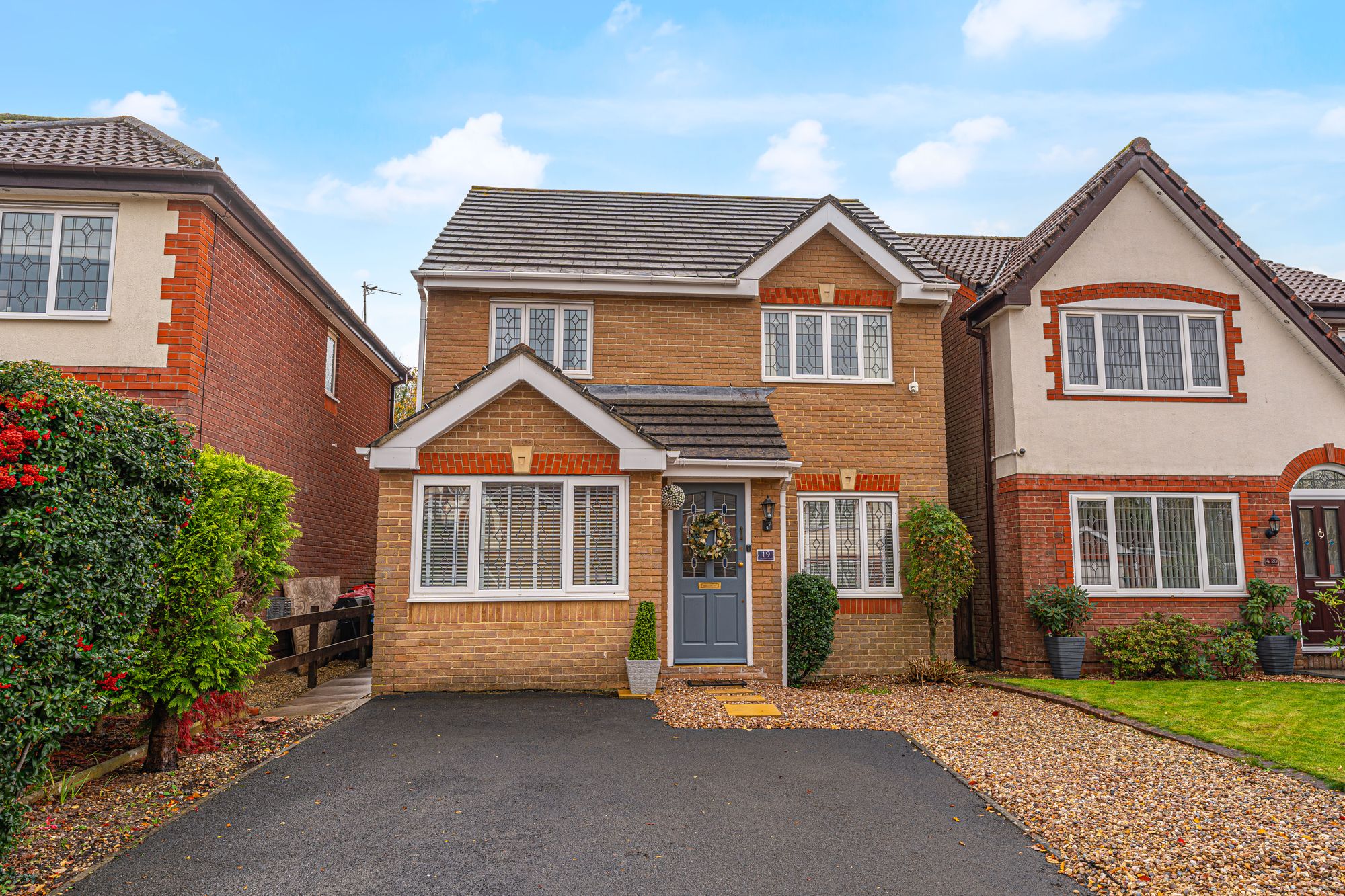 3-bed detached on 19 Court Meadow, Newport, £340,000