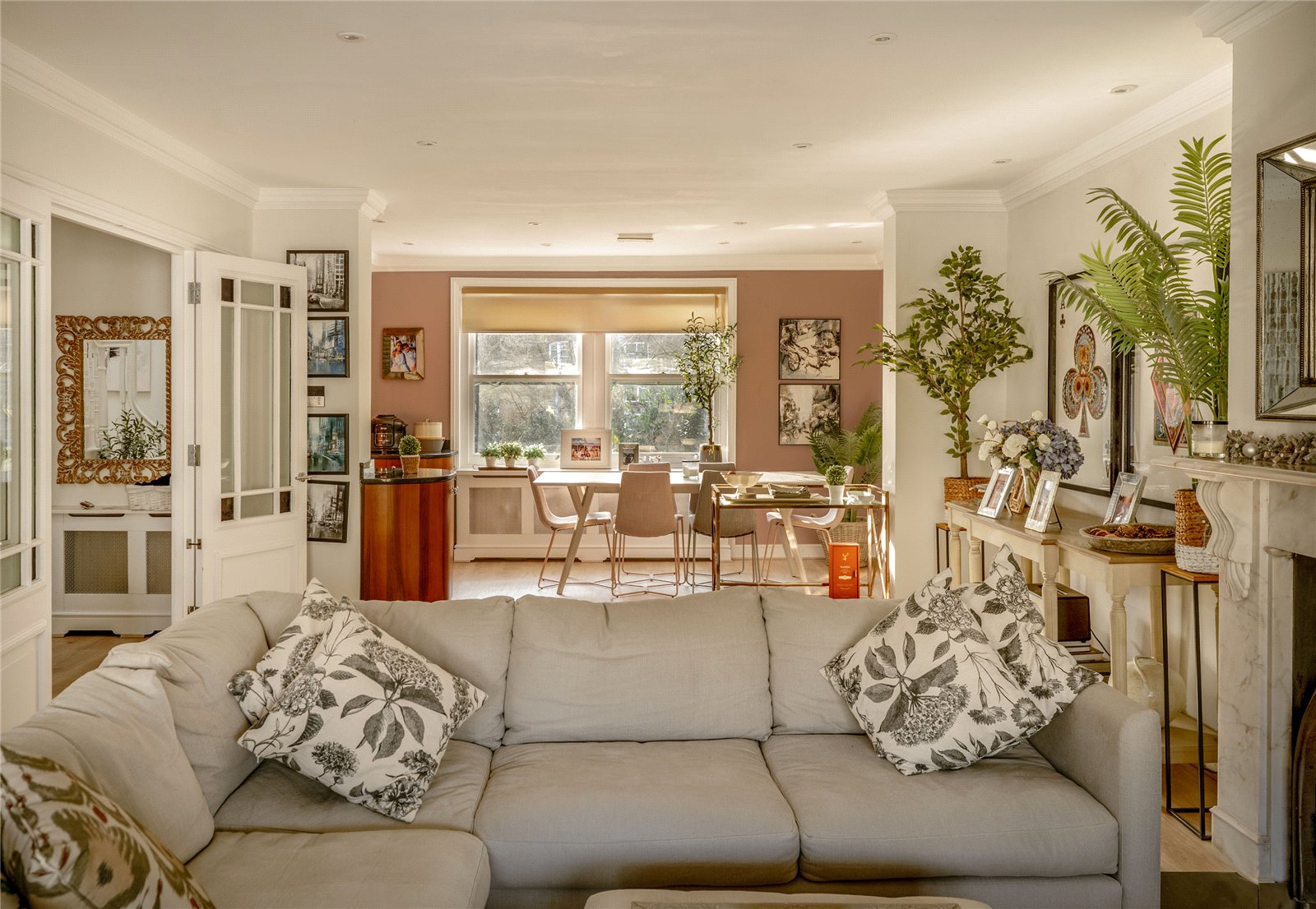 2 bedroom flat for sale 0