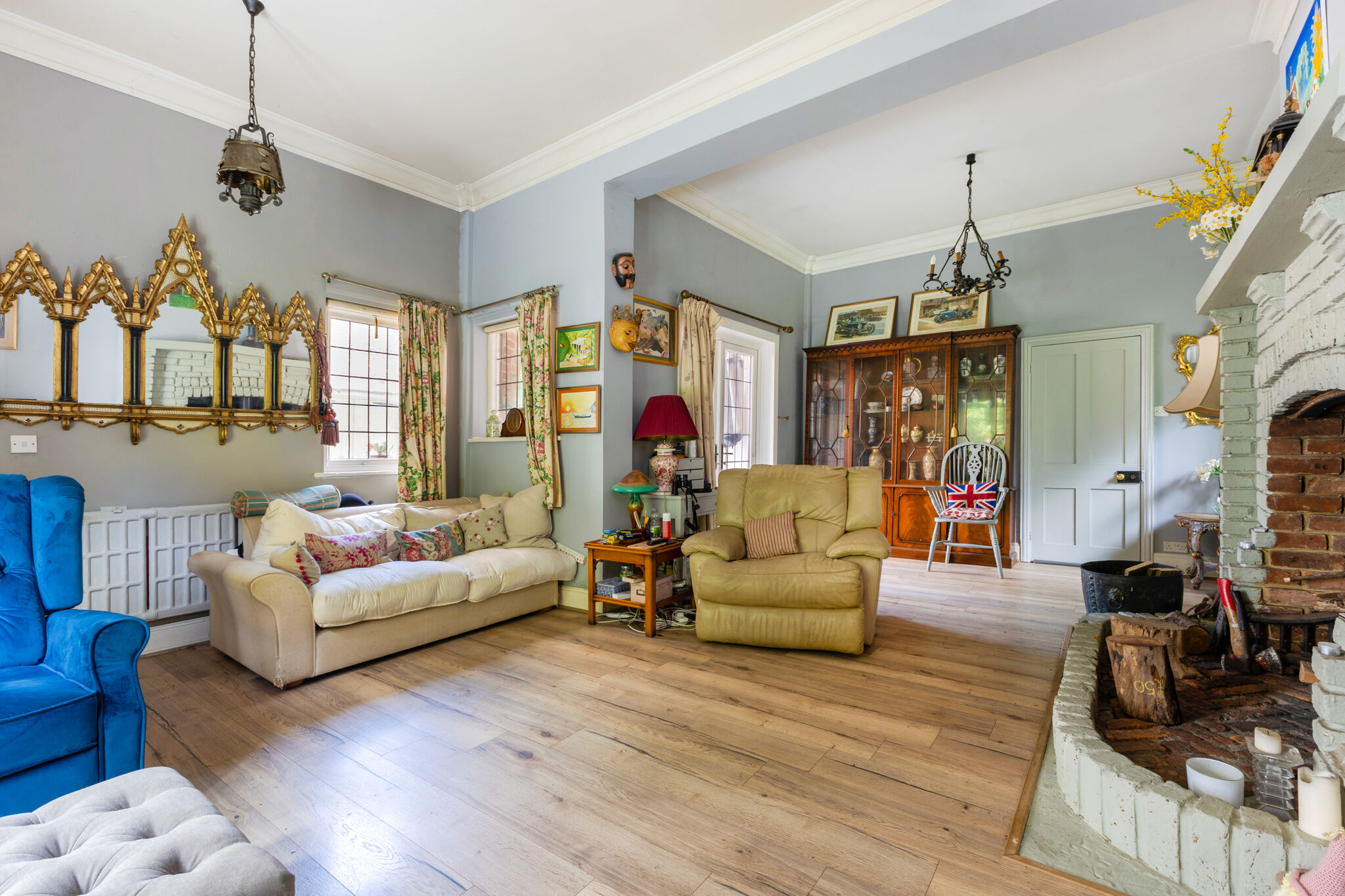 4 bedroom detached house for sale 0