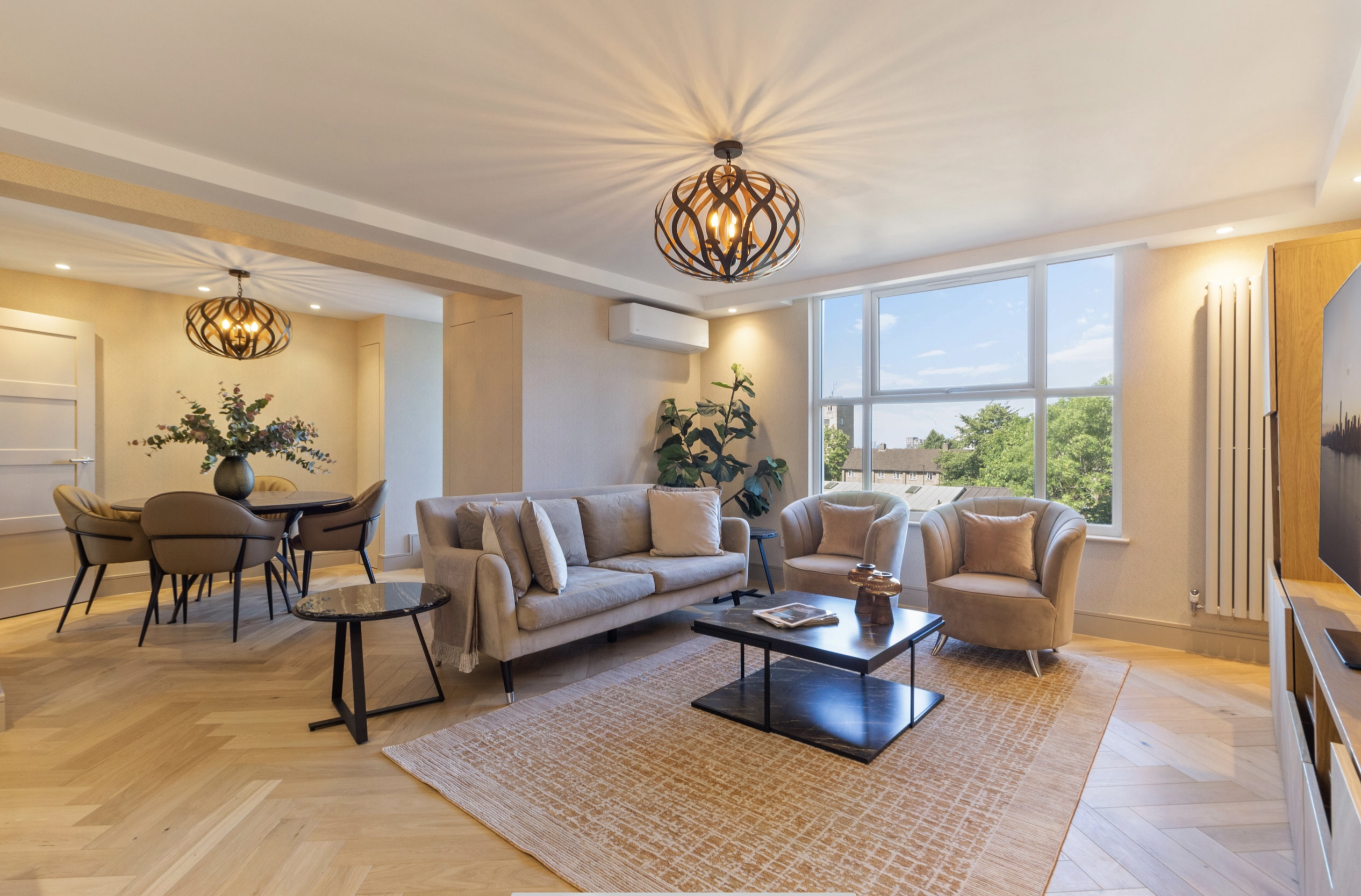 3 bedroom flat for sale