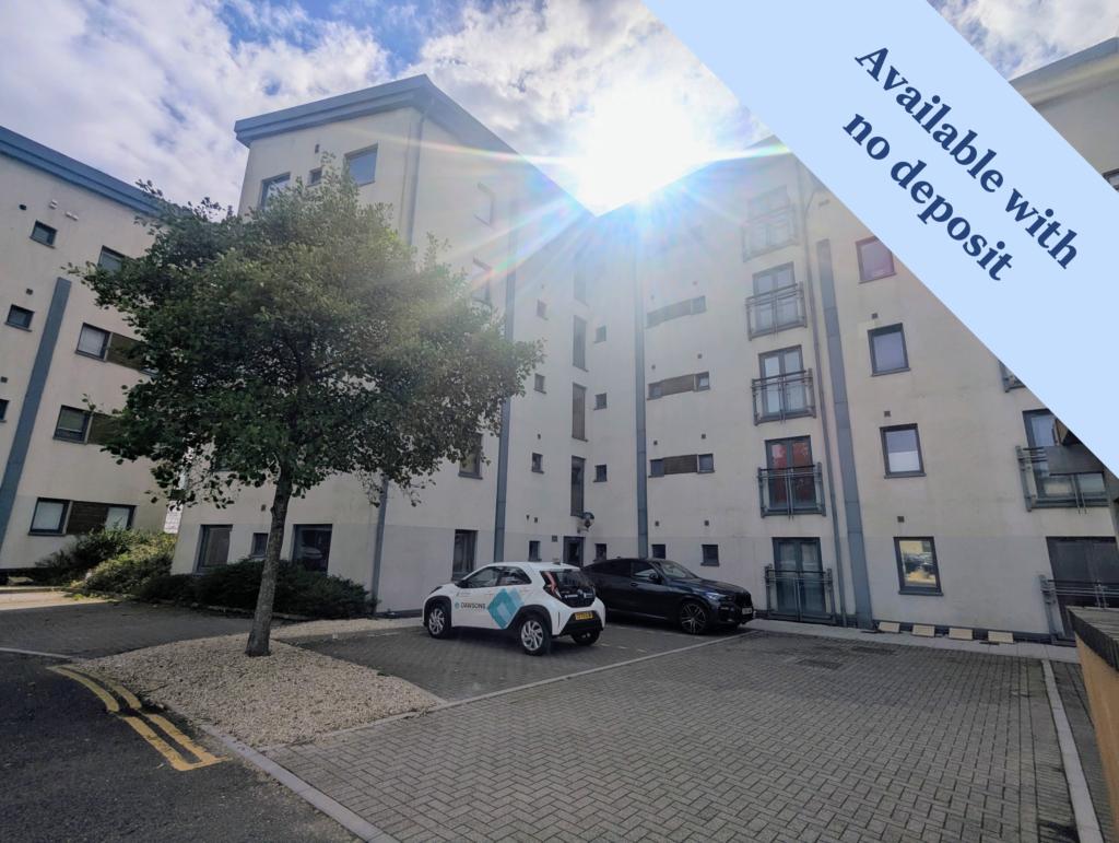 2-bed flat on 130 St Margarets Court, Marina, £1,075/mo