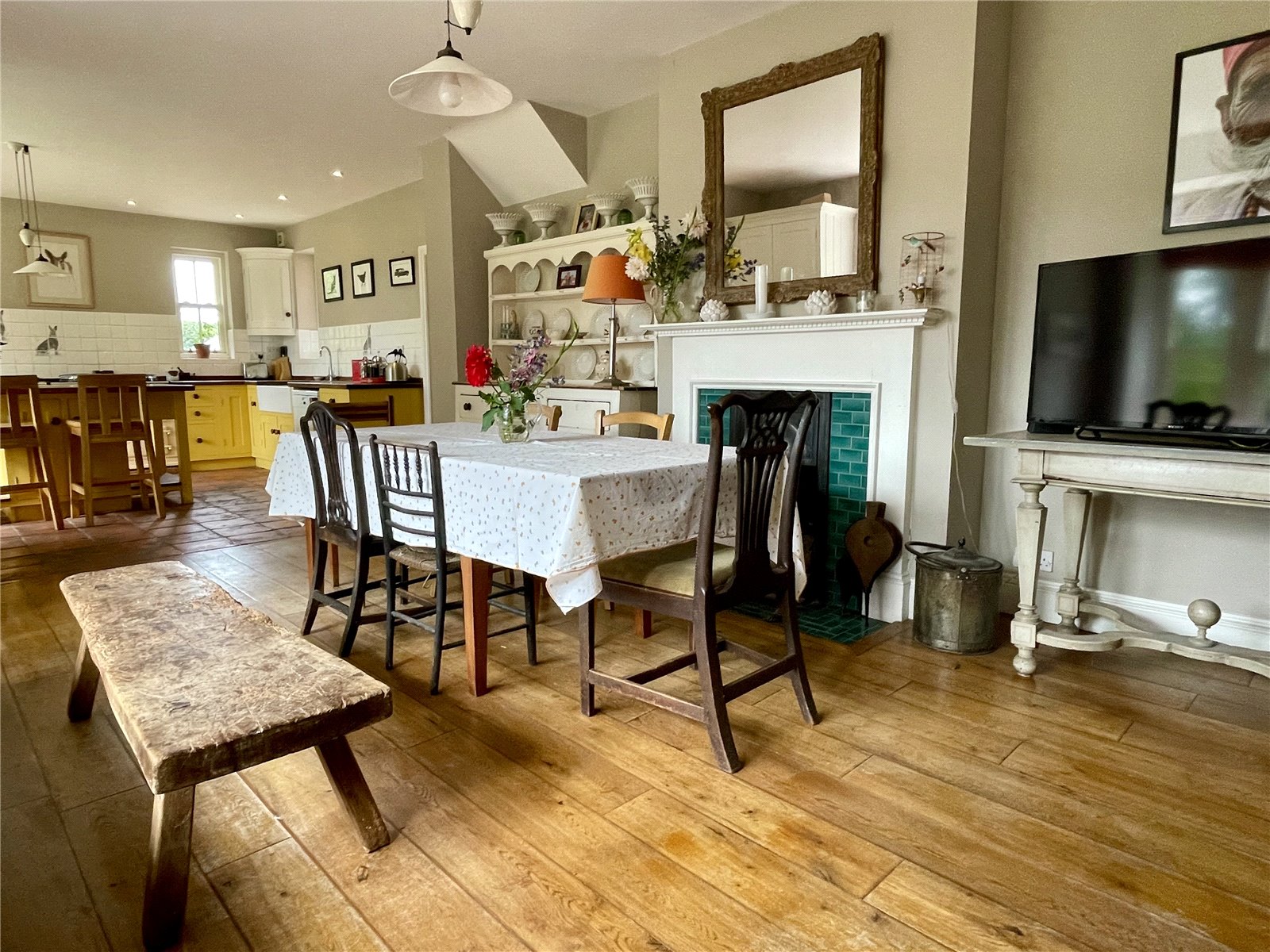 4 bedroom detached house for sale 0