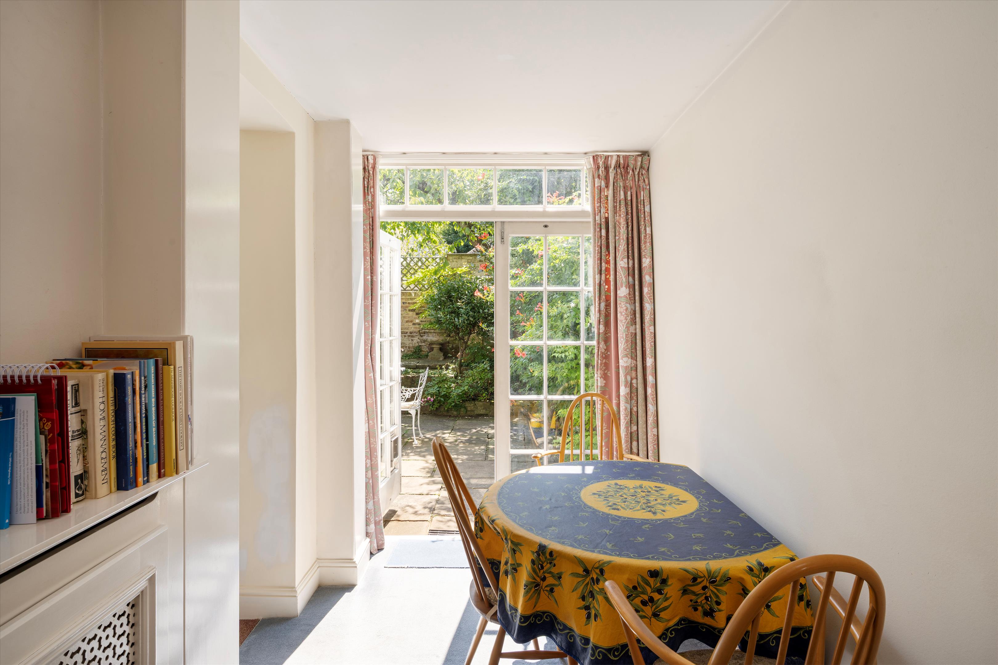 5 bedroom terraced house for sale 0