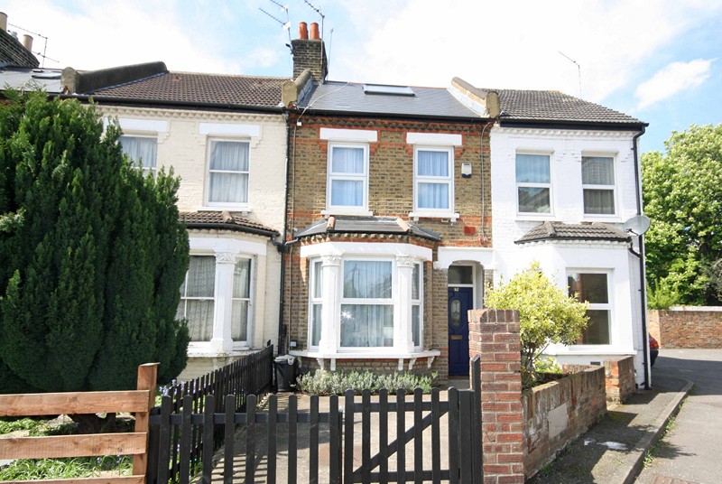 Terraced, 1,163 sq ft