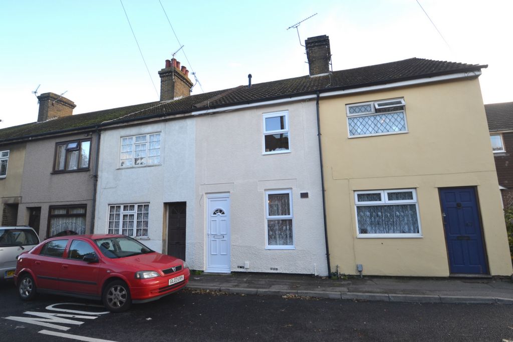 Free property report 69 North Street, Milton Regis, Sittingbourne, ME10 2HJ Chimnie