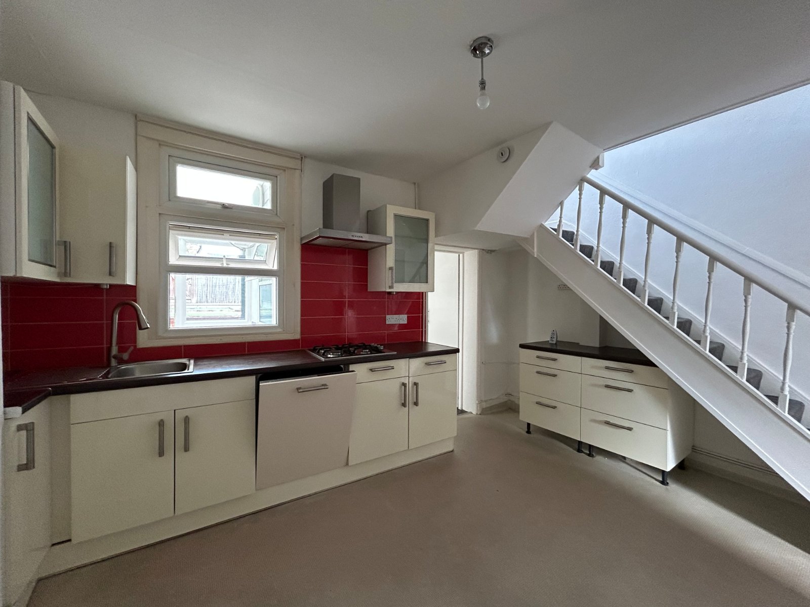 33, Montague Road, Kent photo 4
