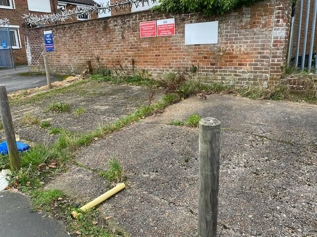 Parking space no 5, Warren Avenue, Southampton, Hampshire, SO16, Southampton photo 2