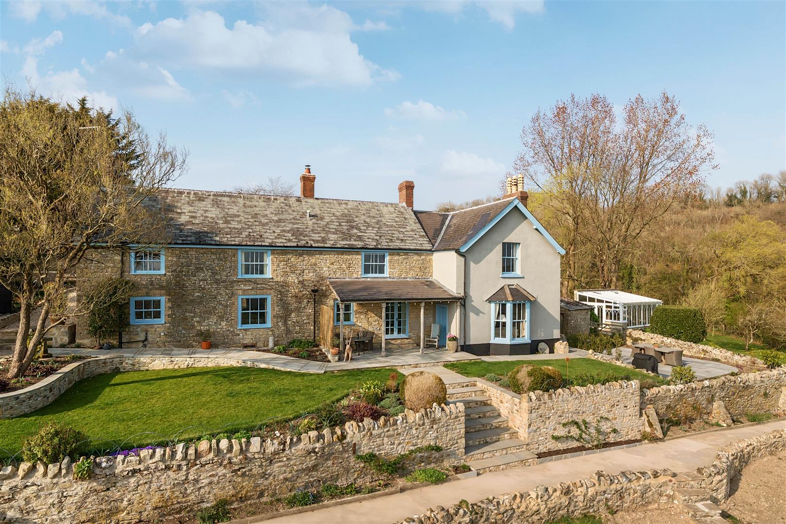 4 bedroom detached house for sale 0