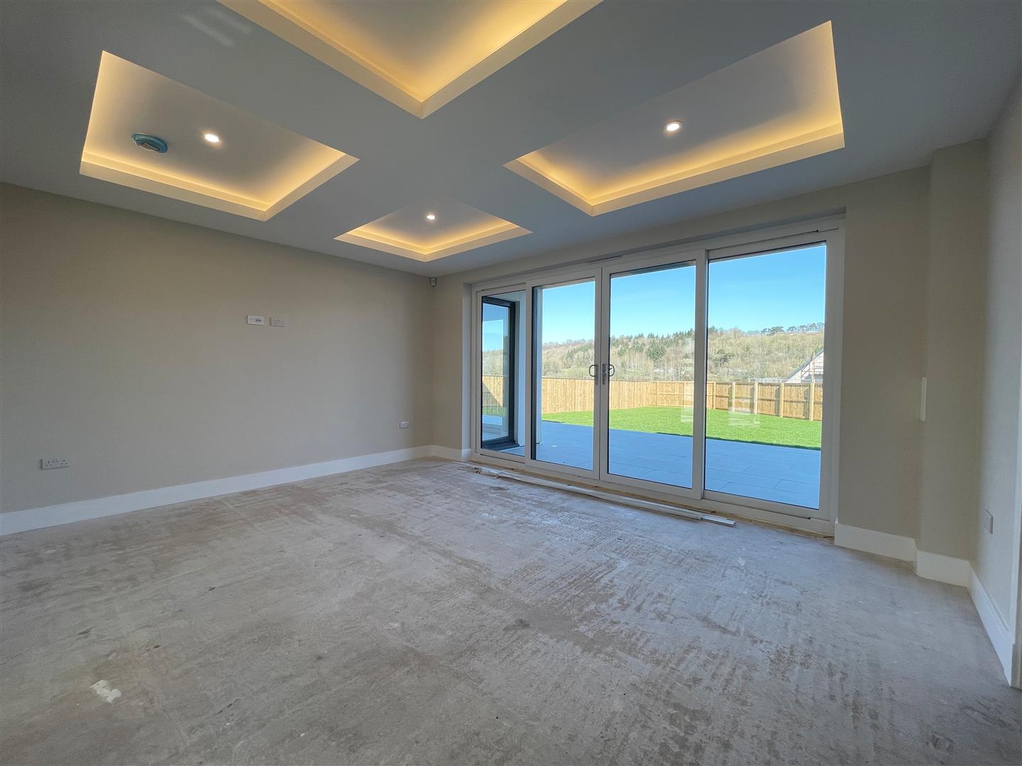 Photos of 4A Millburn Glen, Lanark Road, Garrion Bridge ML9 64297254 PrimeLocation