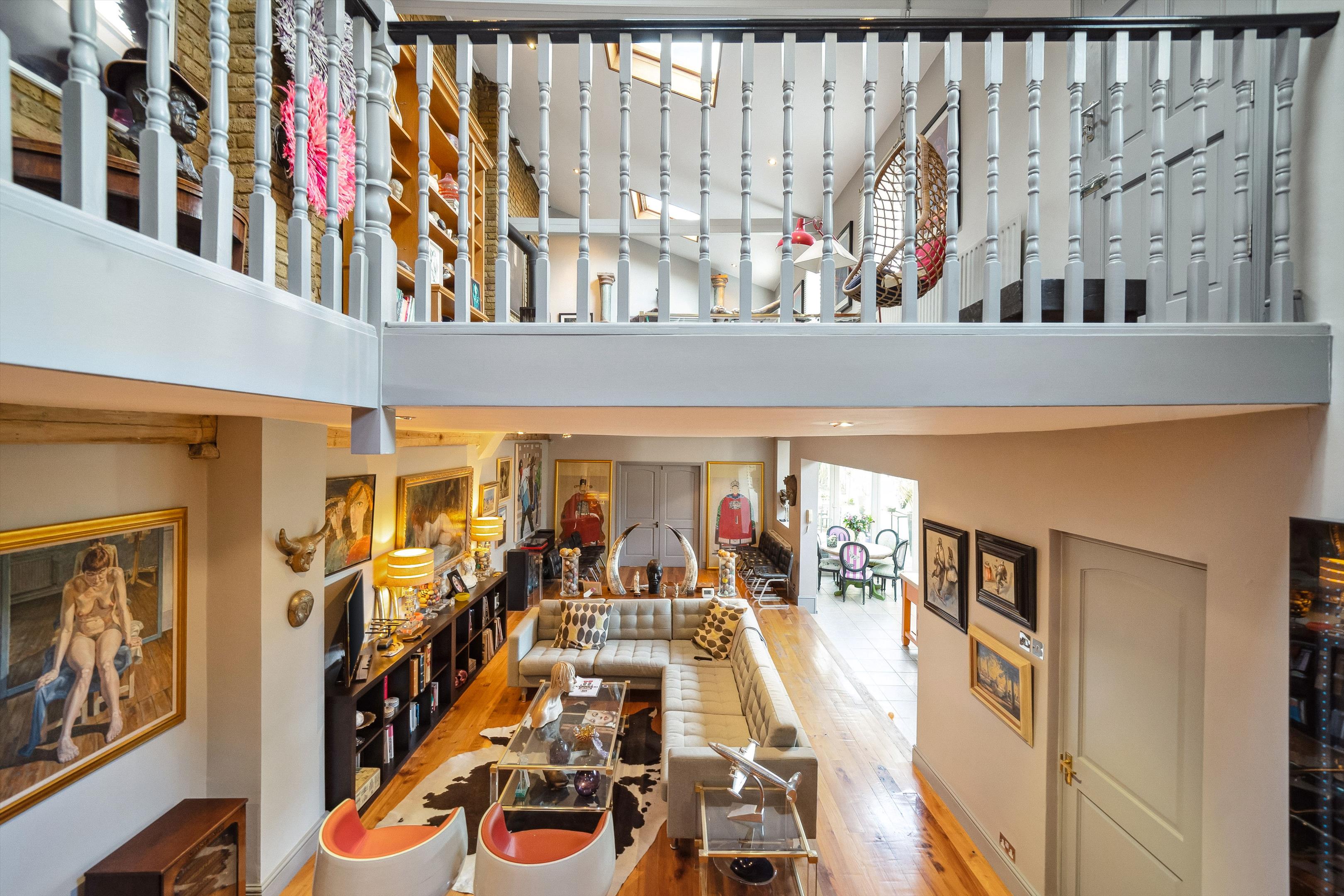 3 bedroom terraced house for sale 0