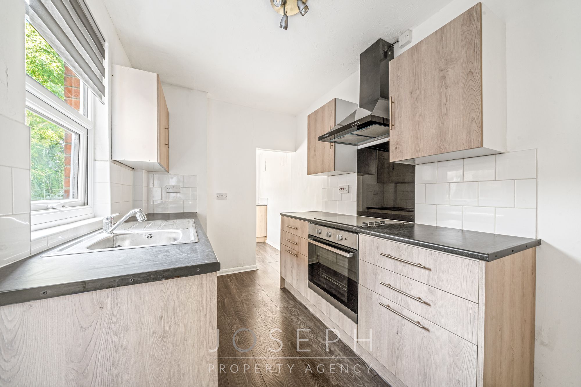 31 Alston Road, Ipswich photo 4