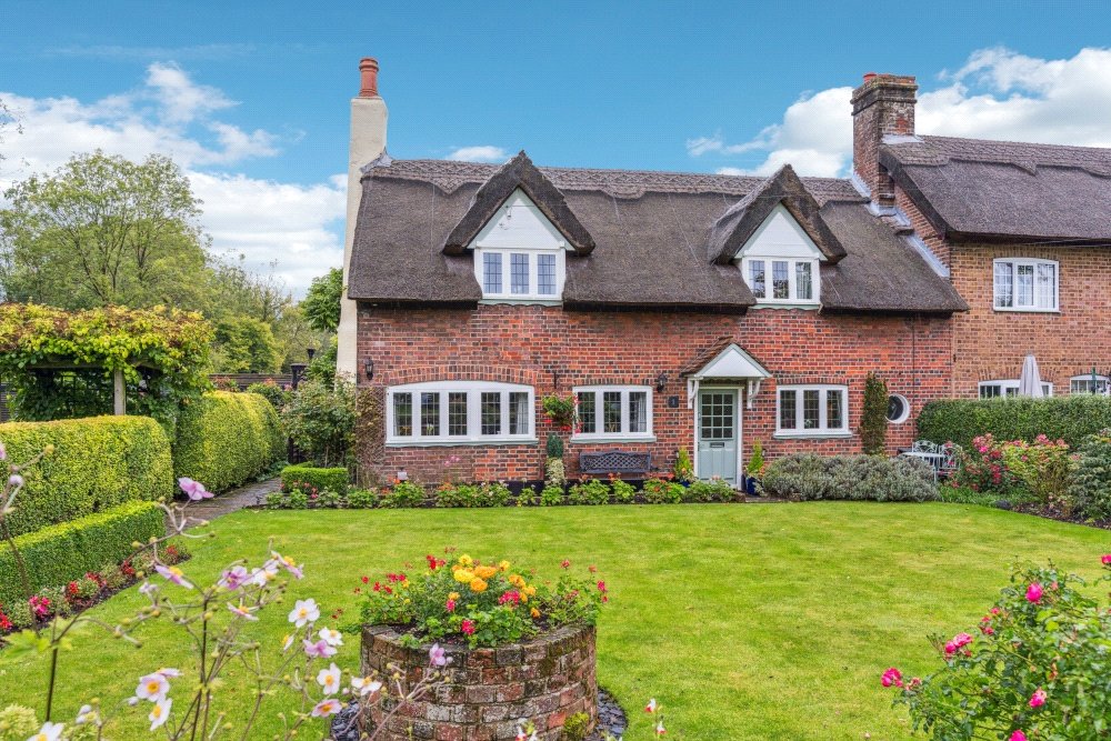 3 bedroom semi-detached house for sale 0