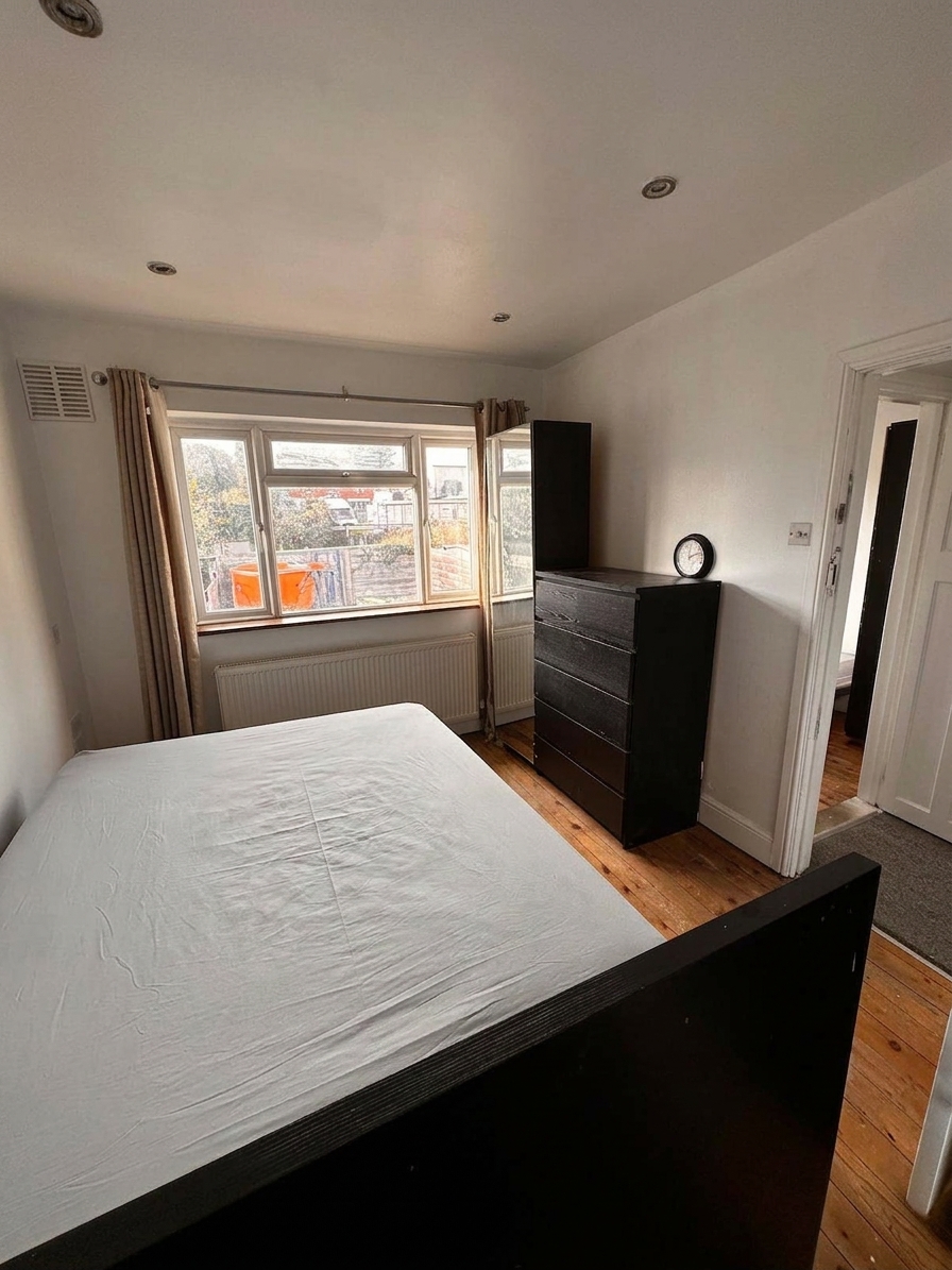 Carlyon Road, Wembley photo 4