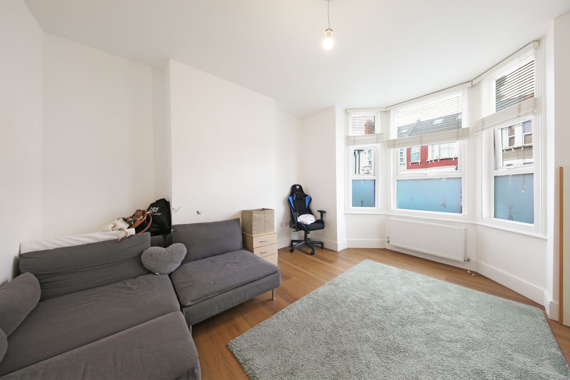 Flat 1, 71 Pine Road, London photo 2