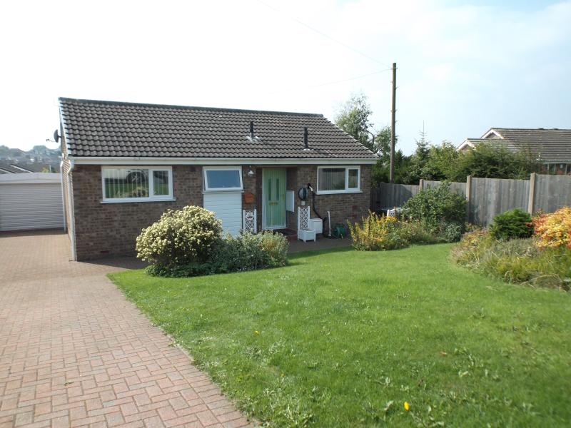 Free property report 63 Sandgate Drive, Kippax, Leeds, LS25 7QW Chimnie