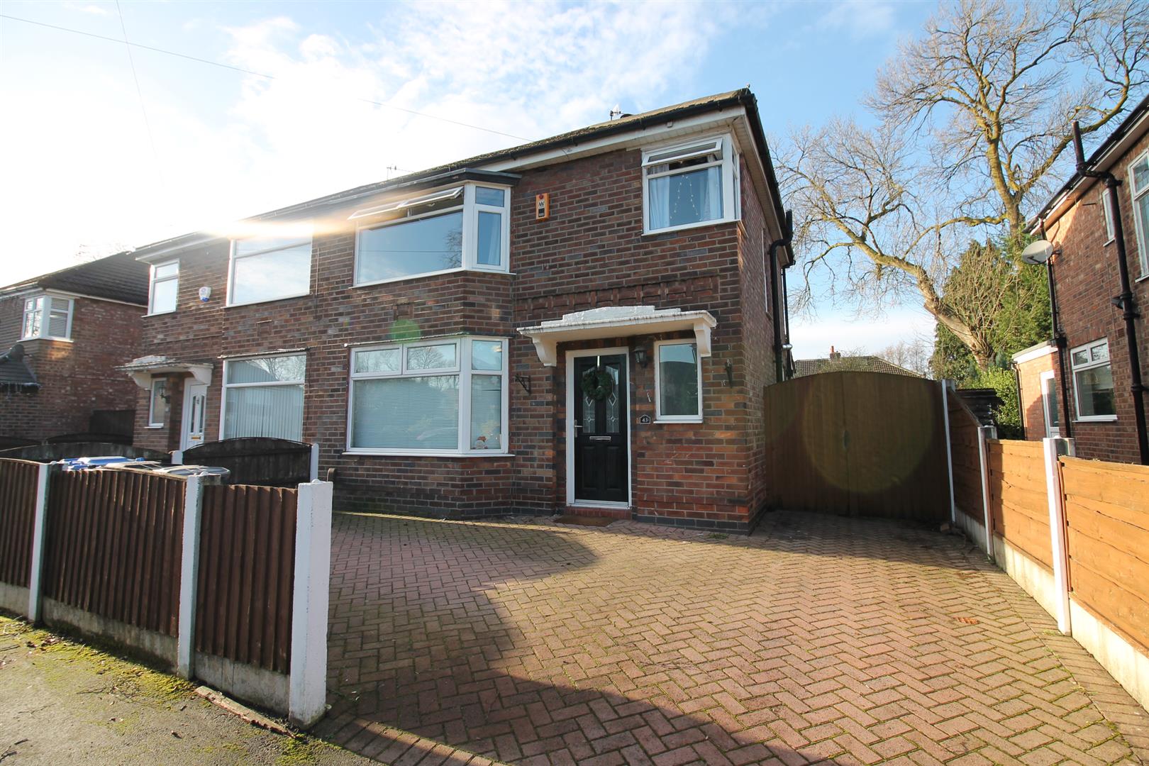 Free property report 43 Mount Drive, Urmston, M41 9PZ Chimnie