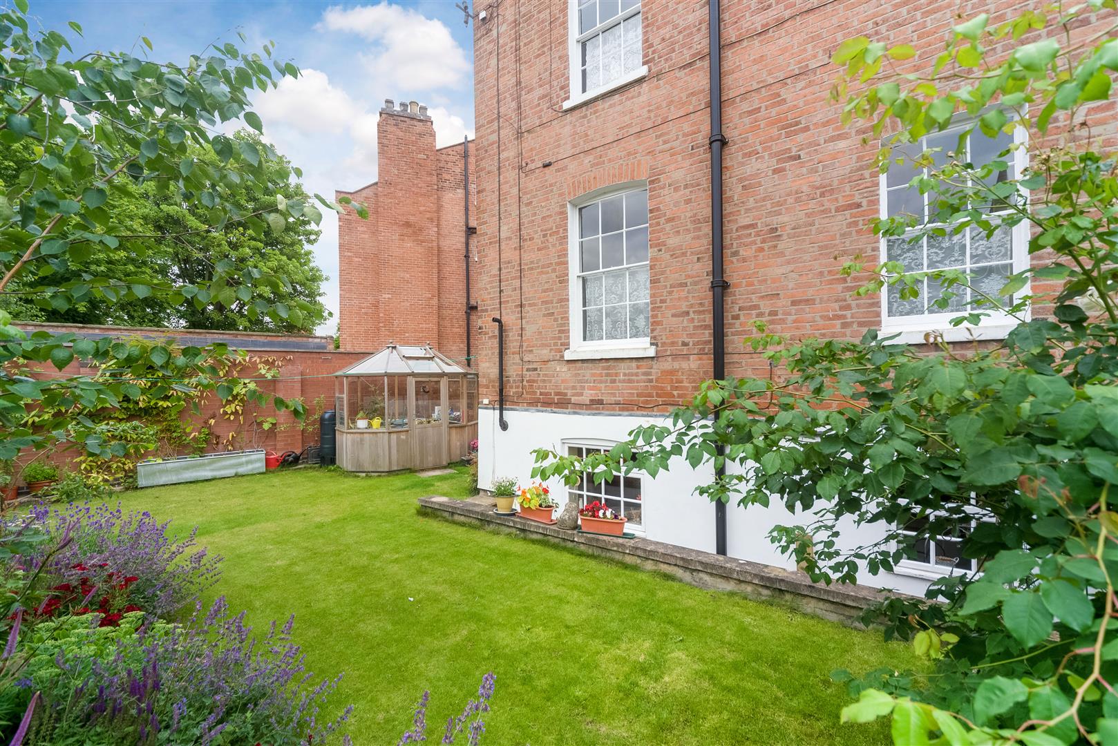 Photos of Lansdowne Circus, Leamington Spa, Warwickshire CV32