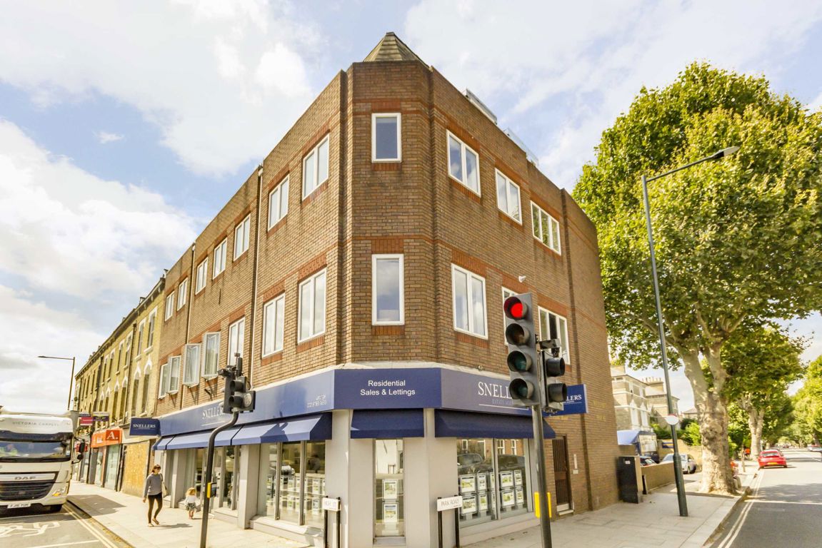 Flat 5, Welcome House, 1A, Park Road, Hampton photo 4