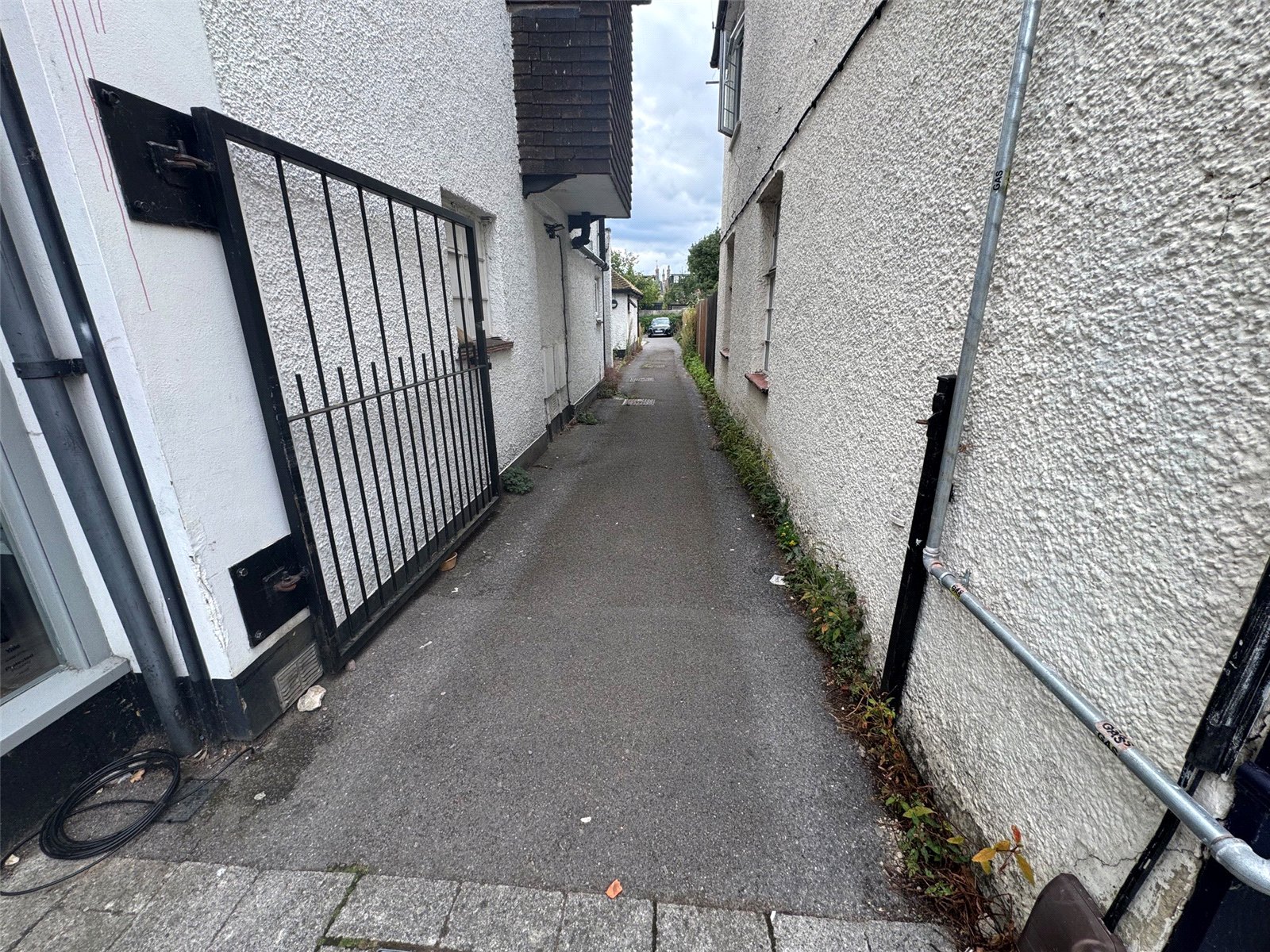 Parking Space 8, Banbury Road, Oxfordshire photo 3