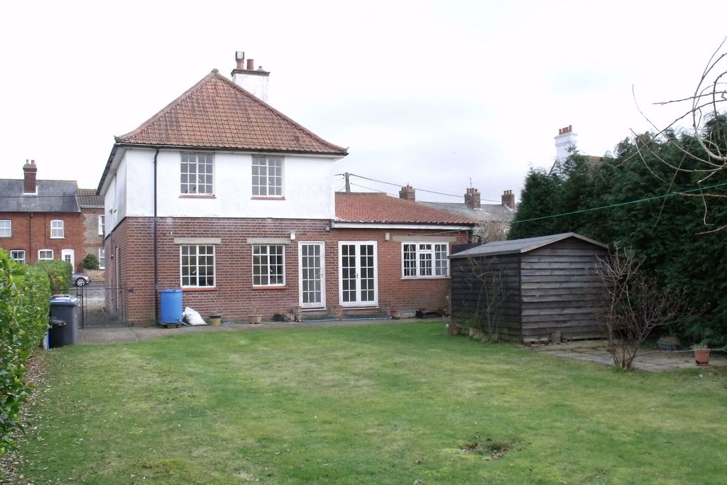 Free property report 38 Leiston Road, Aldeburgh, IP15 5PR Chimnie