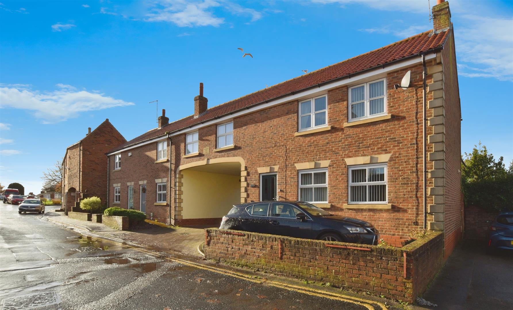 11, Market Hill, Hedon photo 2