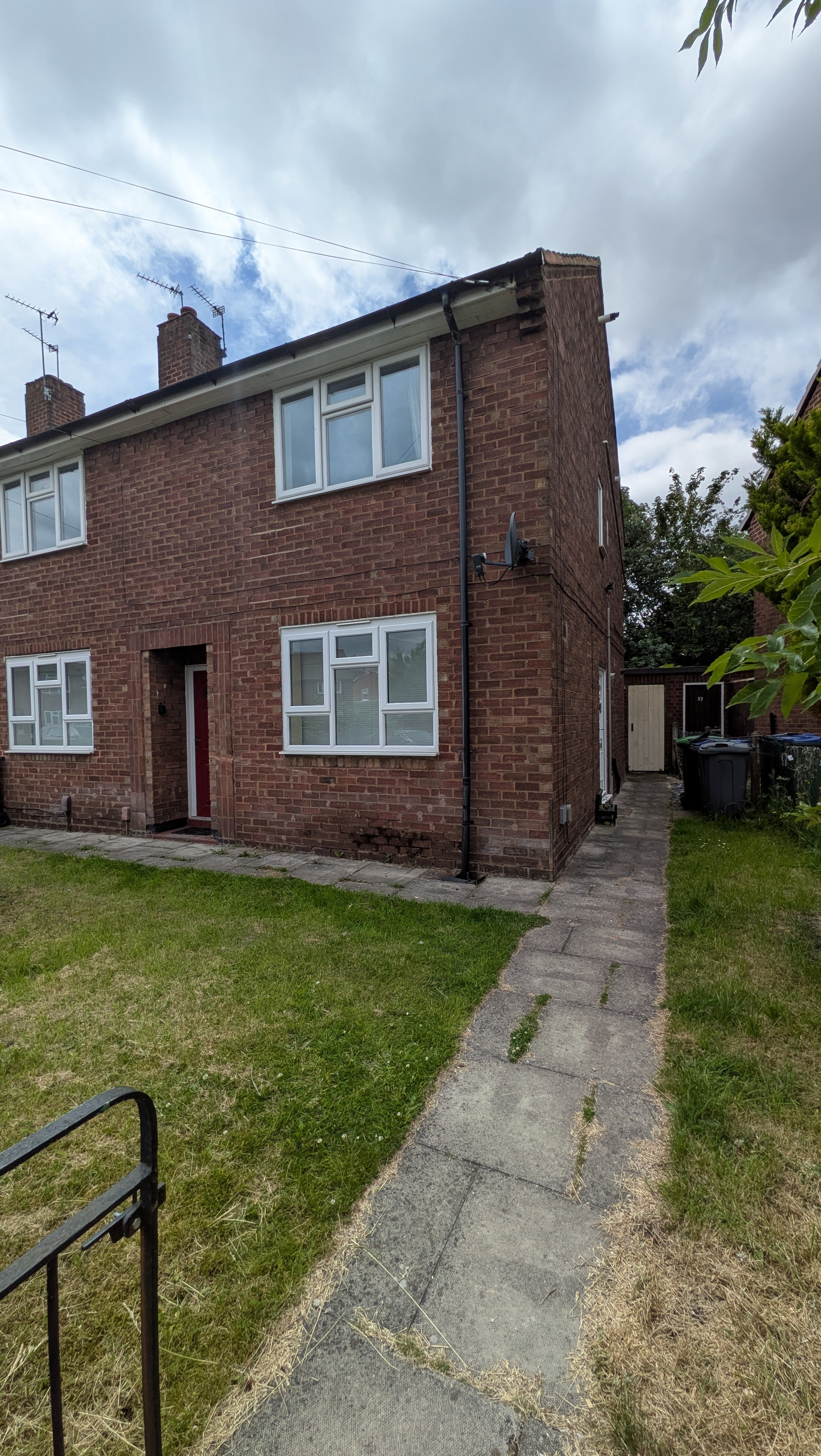 16, Tipton photo 2