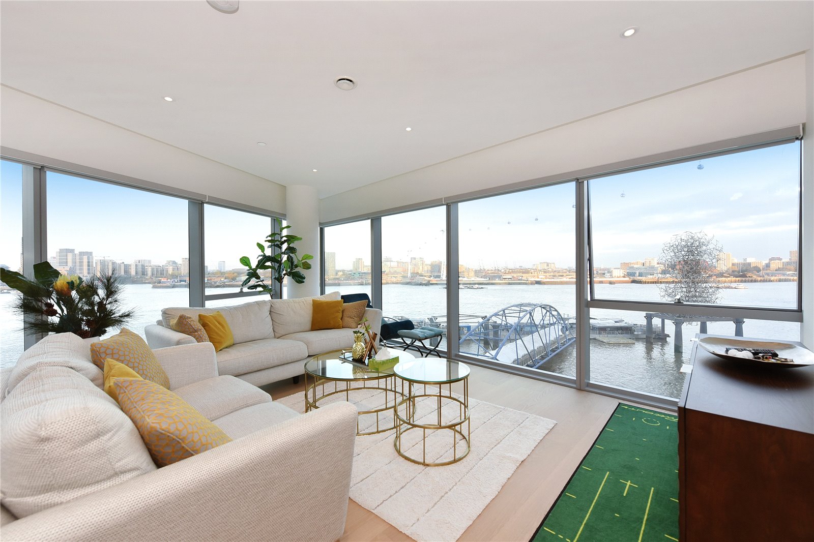 3 bedroom flat for sale 0