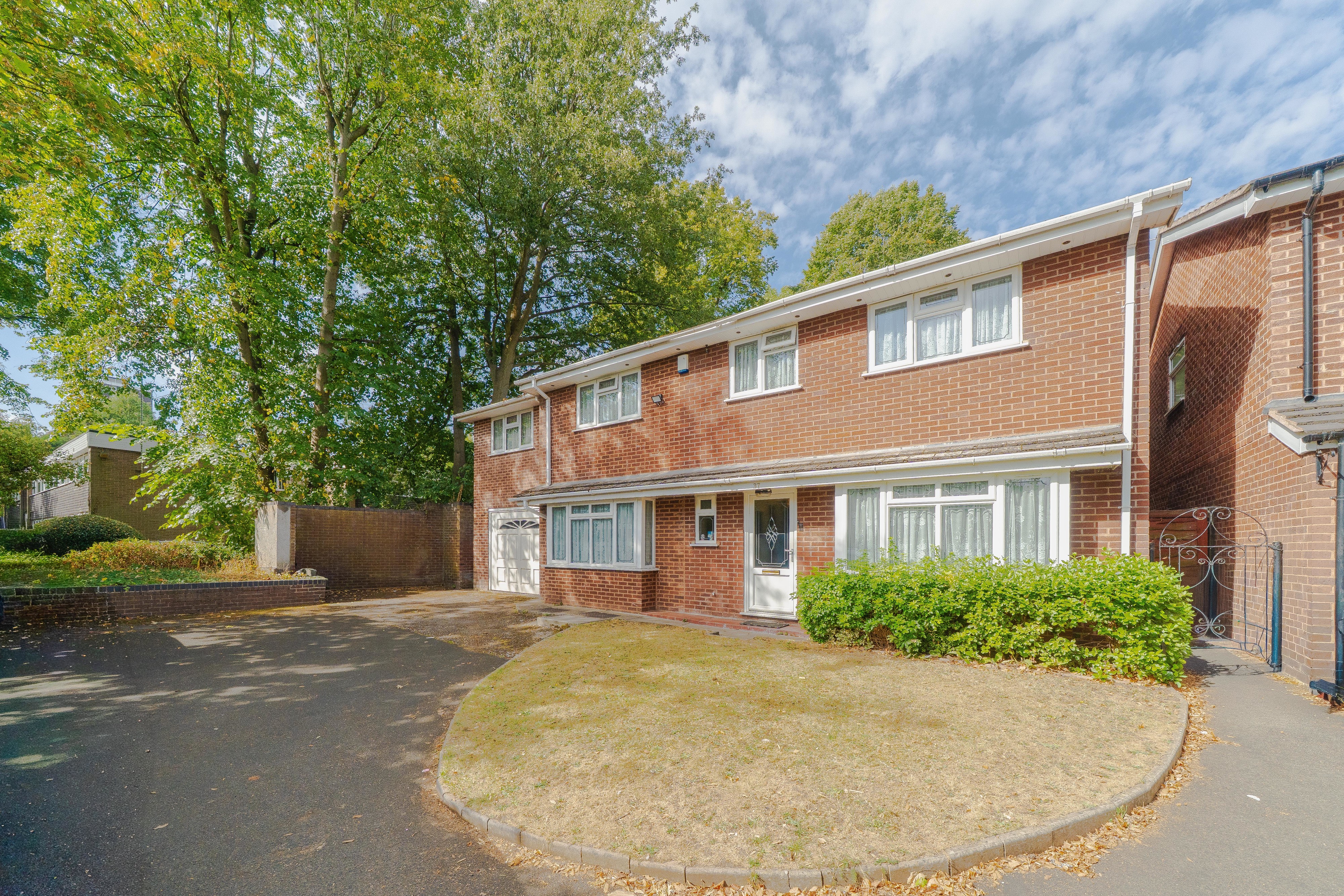 37 Wheeleys Road, Birmingham, B15 2LF - listing photo