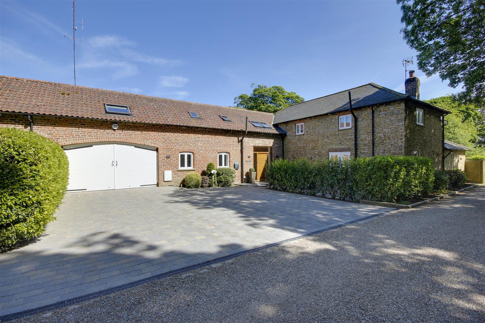 5 bedroom barn conversion for sale 0