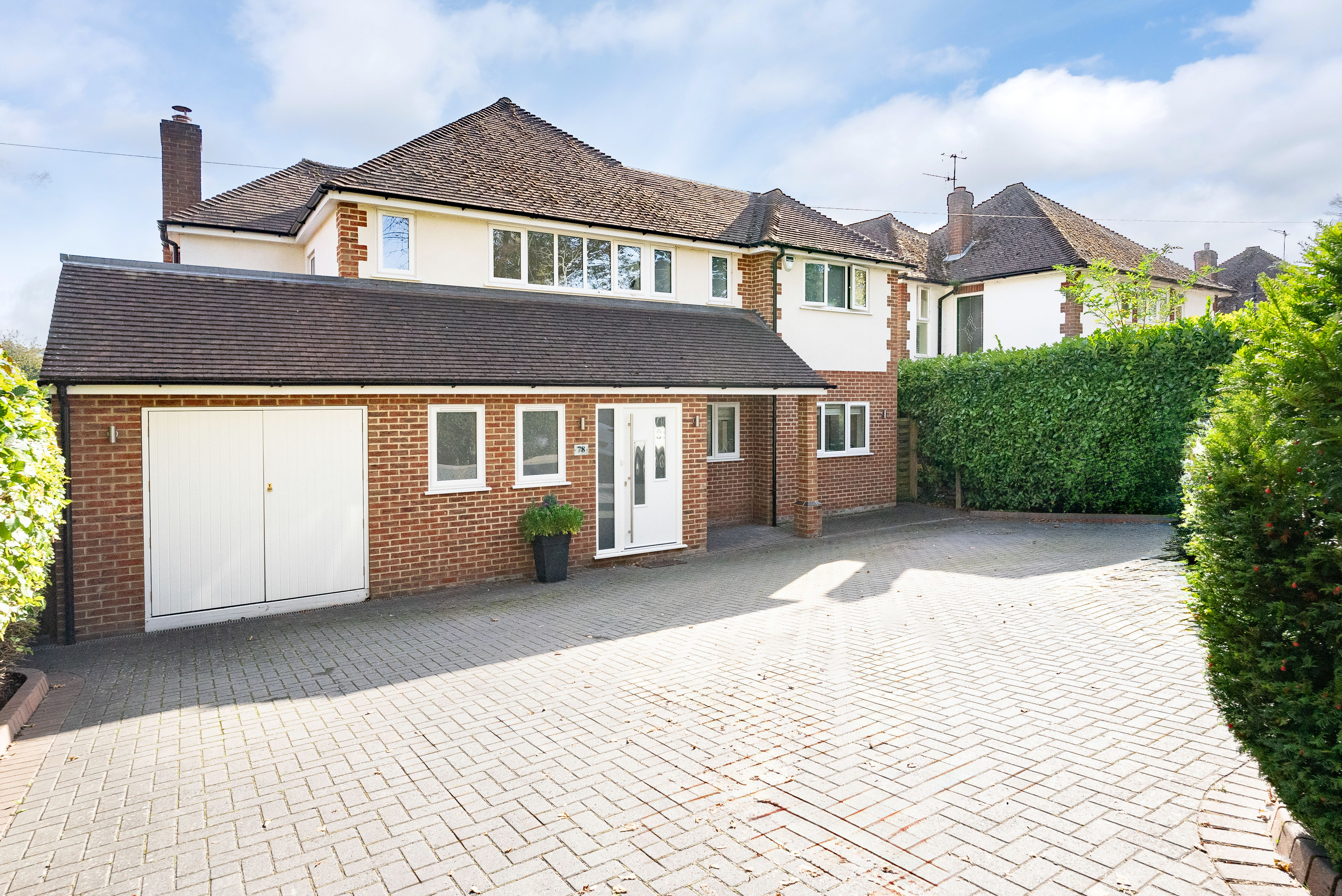 4 bedroom detached house for sale 0