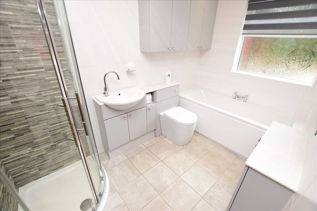 Photos of Heather Row, Carluke ML8 62529471 PrimeLocation