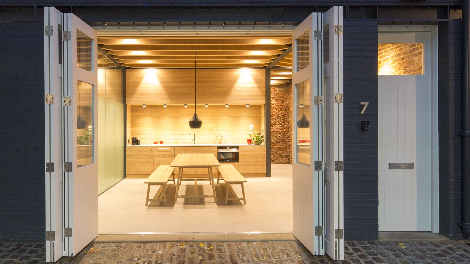 3 bedroom mews house for sale 0