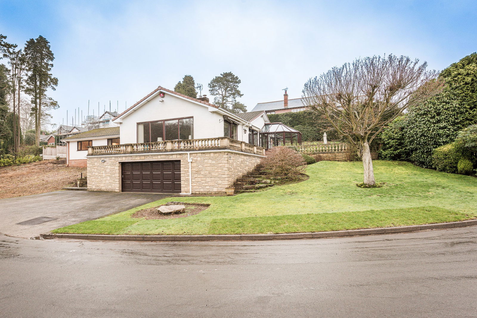 5 bedroom terraced house for sale in London