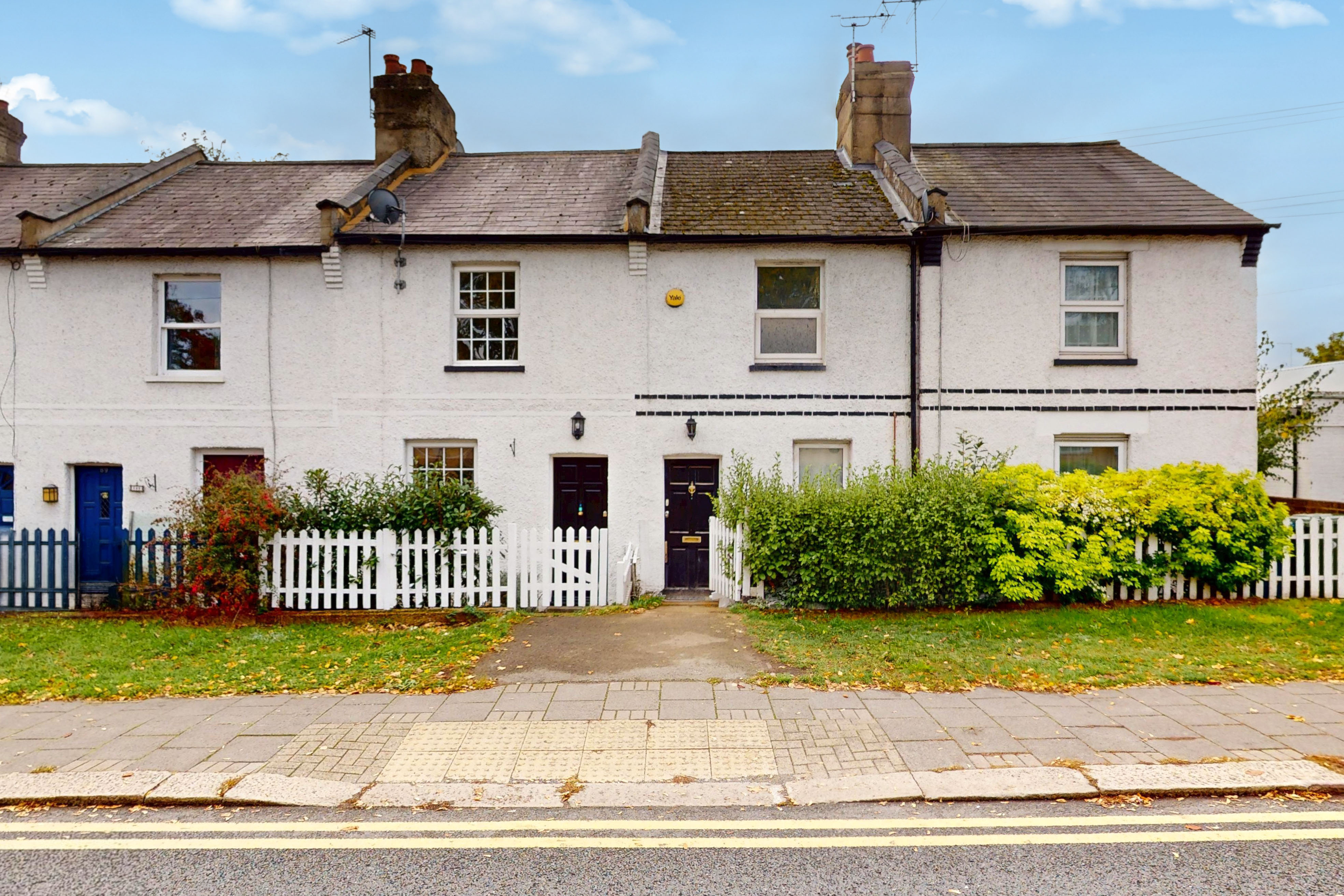 Rickmansworth Road, Pinner photo 2
