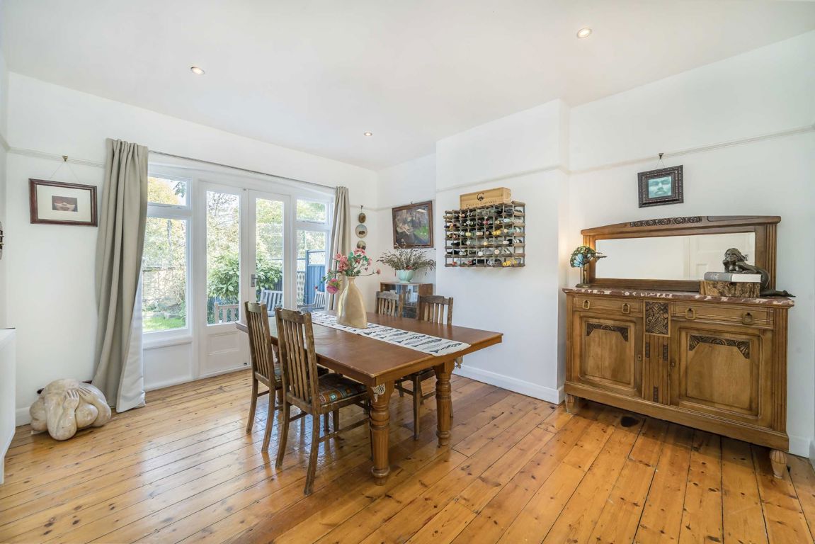 5 bedroom property for sale 0