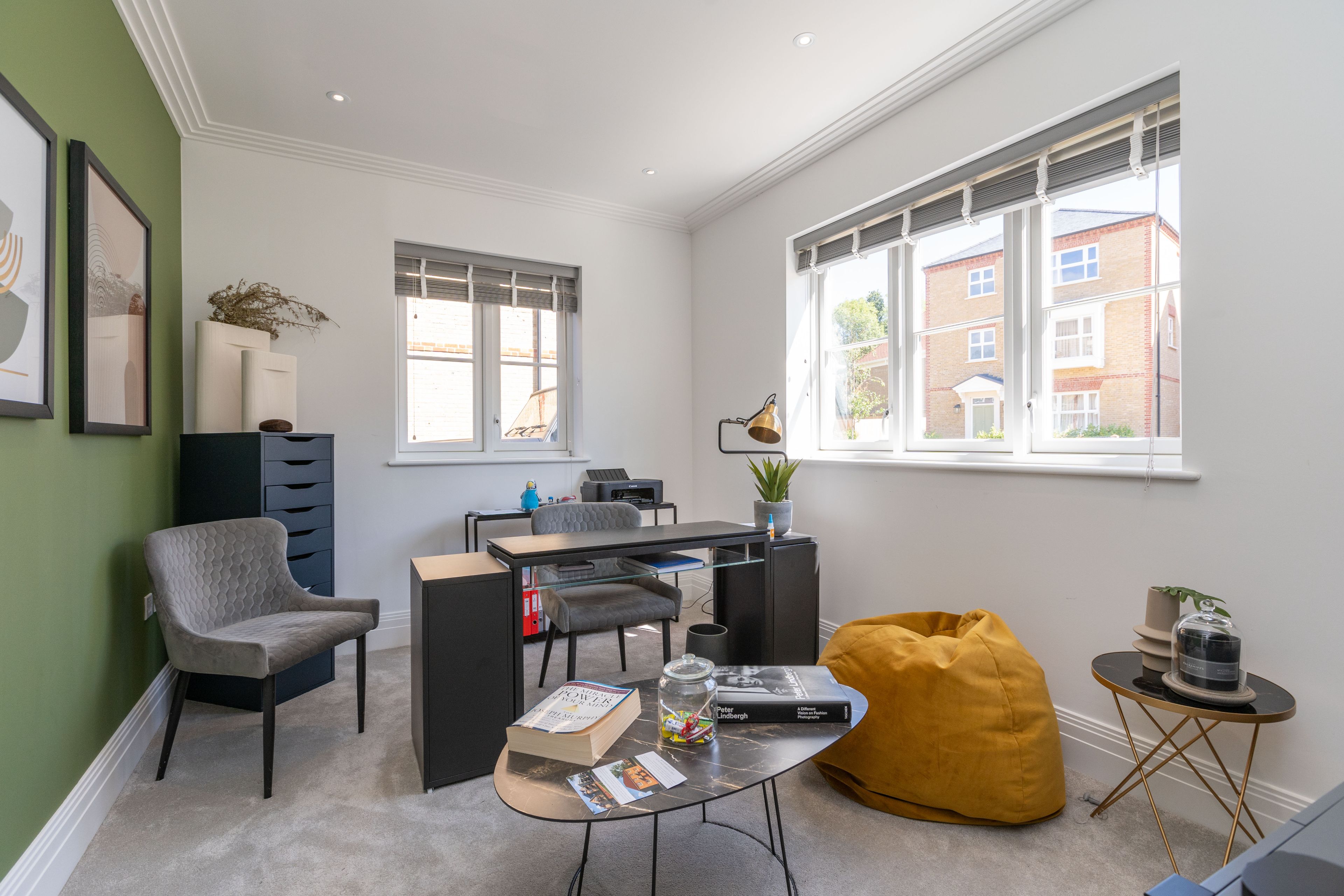 5 bedroom detached house for sale 0