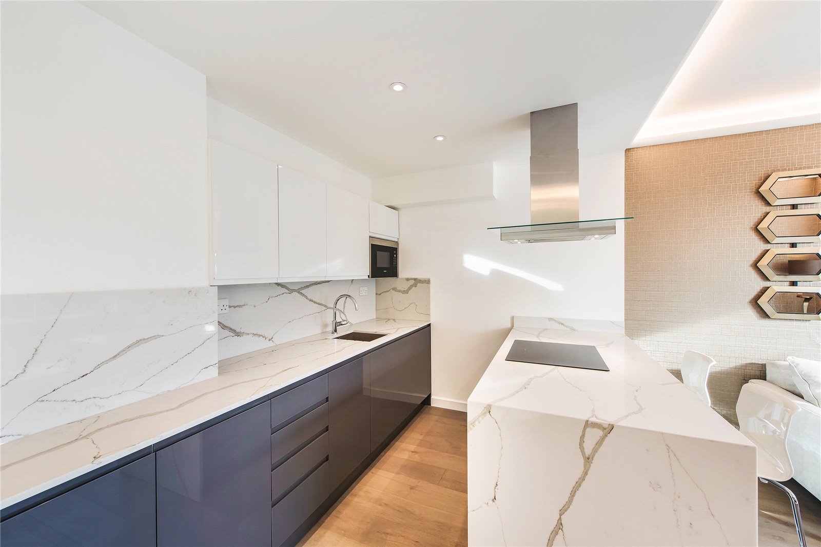 Flat 76,, Millbank Court, Westminster photo 3